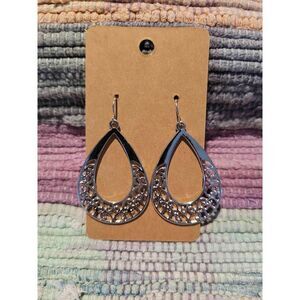 (3 for $15)~JoMa~  Silvertone Dangle Earrings- NWT